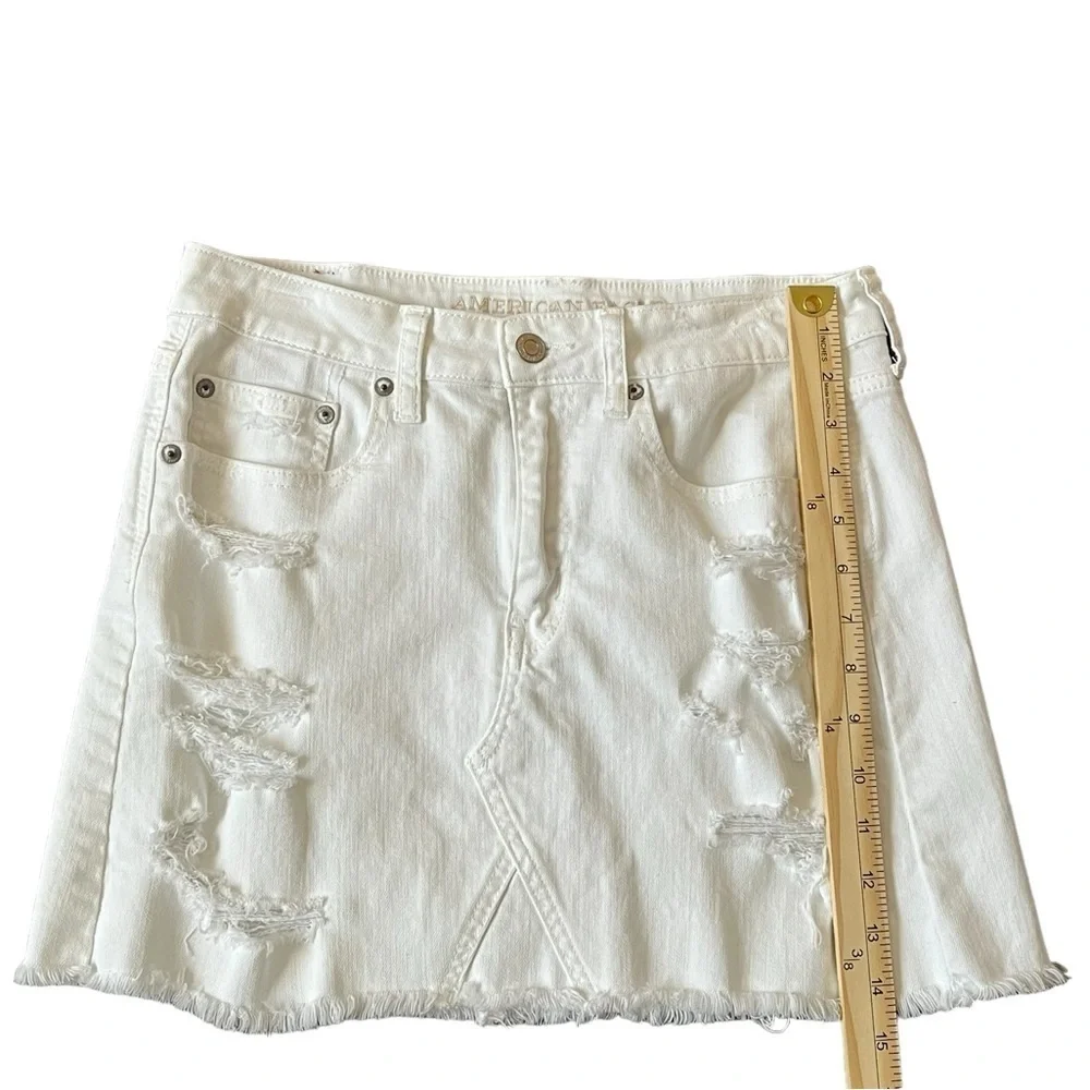 American Eagle Women's Distressed Stretch Raw Hem Denim Mini Skirt White Size 6